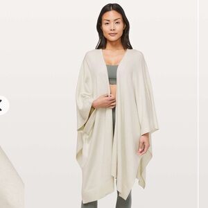 Lululemon Free To Coast Wrap